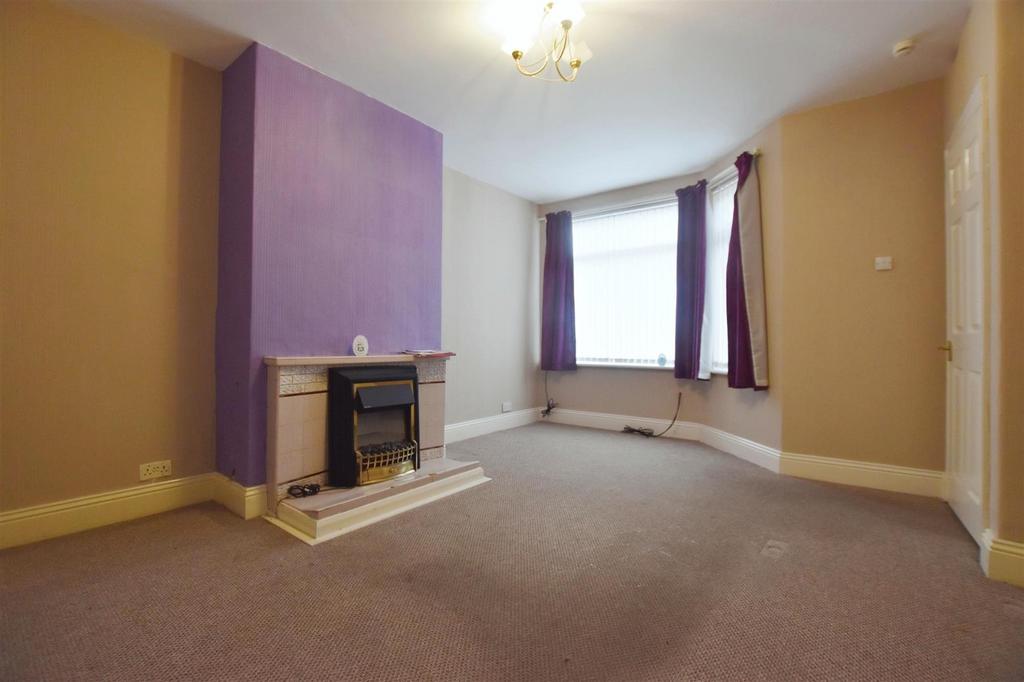 Roslyn Road, Hull 3 bed terraced house for sale £110,000