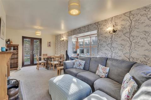 15 Caerhowel Meadows, Caerhowel, Montgomery, SY15 6JF