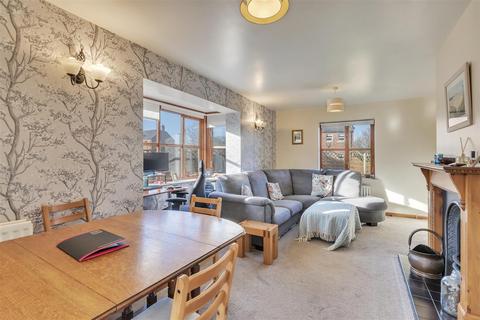 15 Caerhowel Meadows, Caerhowel, Montgomery, SY15 6JF