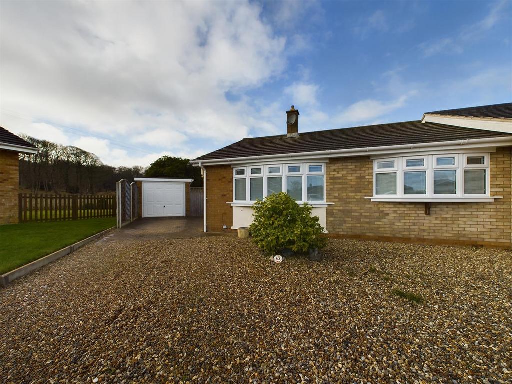 Bracken Avenue, Overstrand, Cromer 2 bed semi-detached bungalow for ...