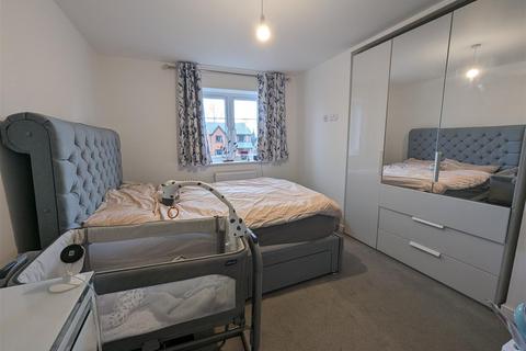 11 Hallside, Darlington, DL3 9FD