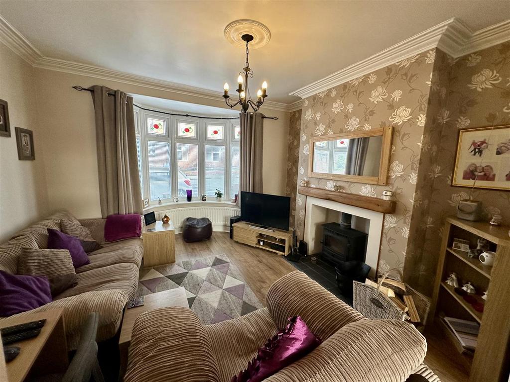Willow Road, Darlington 3 bed semidetached house for sale £190,000