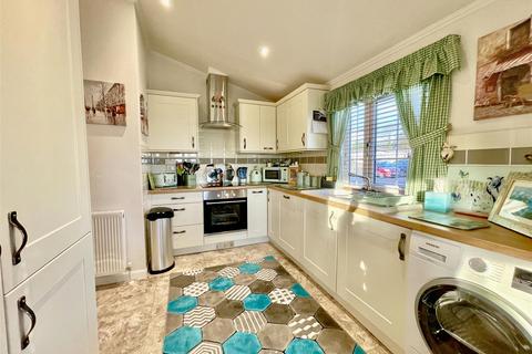 2 bedroom park home for sale, Three Counties Park, Malvern WR13
