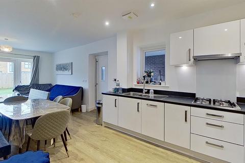 4 bedroom end of terrace house for sale - Dopplar Grove, Oakgrove, Milton Keynes