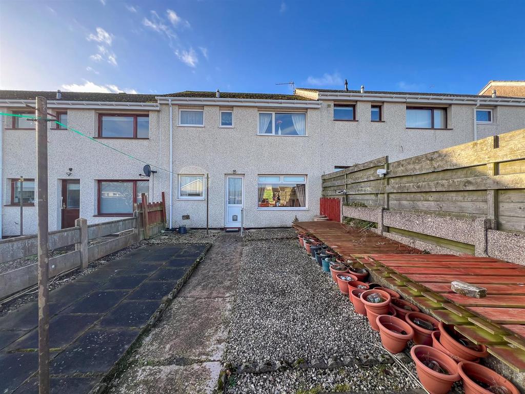 Newfields, BerwickUponTweed 2 bed terraced house £125,000
