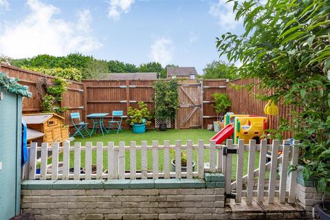 146 Bazes Shaw, New Ash Green, Longfield, DA3 8QZ