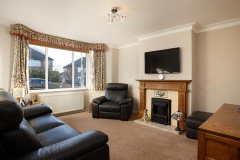 18 Buckstone Way, Leeds, LS17 5HD