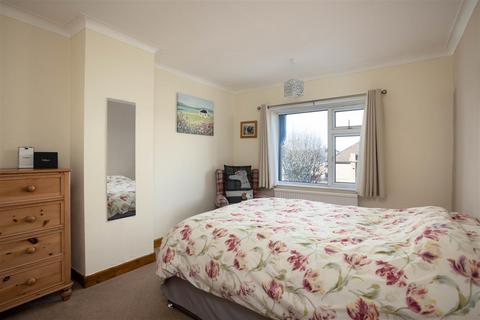 18 Buckstone Way, Leeds, LS17 5HD