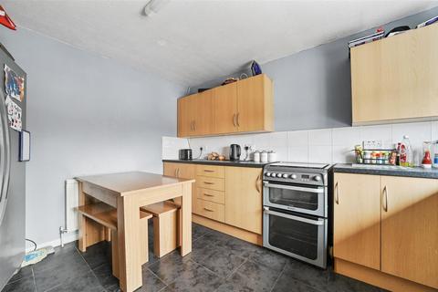2 bedroom flat for sale, Bendalls Courts, Lawford