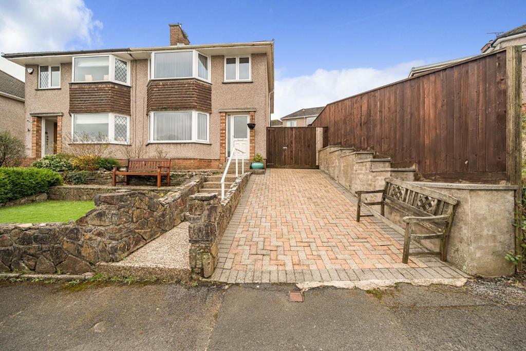 Muirfield Drive, Mayals, Swansea 3 bed semidetached house for sale £