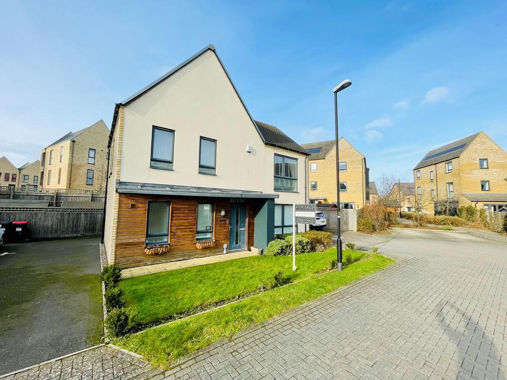 Fitzgerald Grove, Tattenhoe Park, Milton Keynes, MK4 3 bed detached