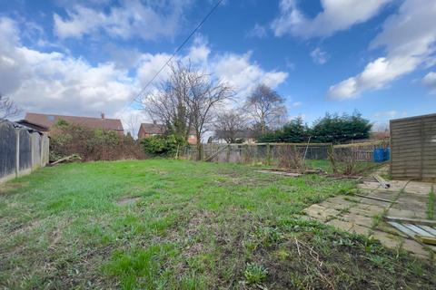 3 bedroom semi-detached house for sale, Beeston Square, Barnsley