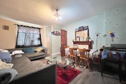 91 Beeston Square, Barnsley, S71 3DW