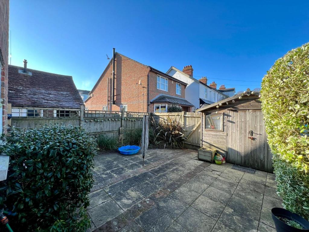 Saltwood, Hythe 3 bed end of terrace house for sale £395,000