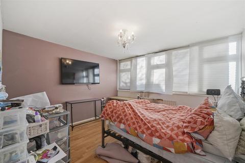 3 bedroom maisonette for sale, Garnet Road, Harlesden