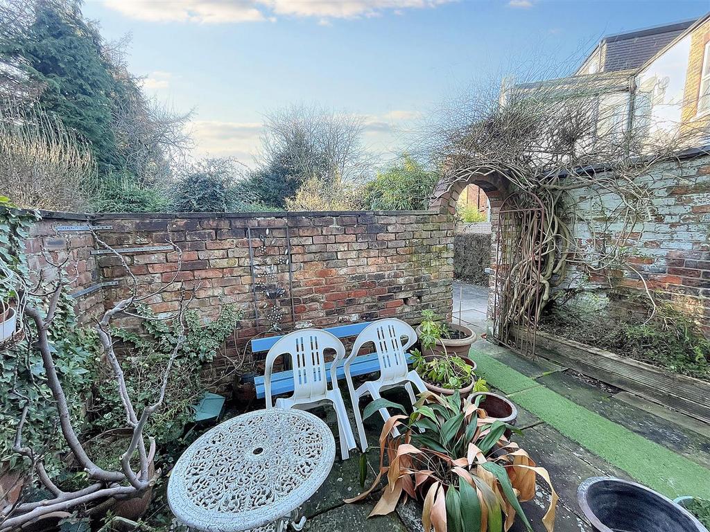 Gardens Aspect 2