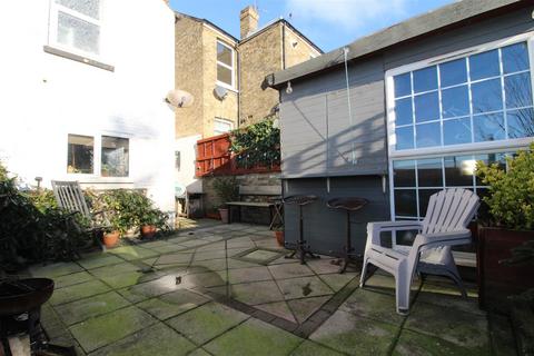 3 bedroom terraced house for sale, Fitzroy Avenue, Margate