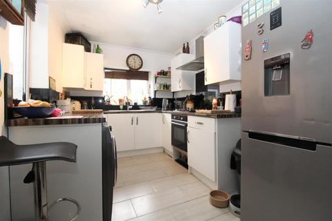 3 bedroom terraced house for sale, Fitzroy Avenue, Margate