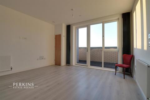 2 bedroom flat for sale, Greenford, UB6