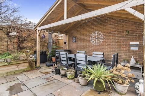 7 Glenham Road, Thame, OX9 3WD