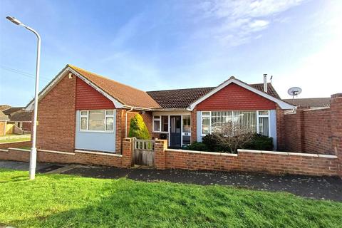 5 bedroom detached bungalow for sale, Hoddern Avenue, PEACEHAVEN