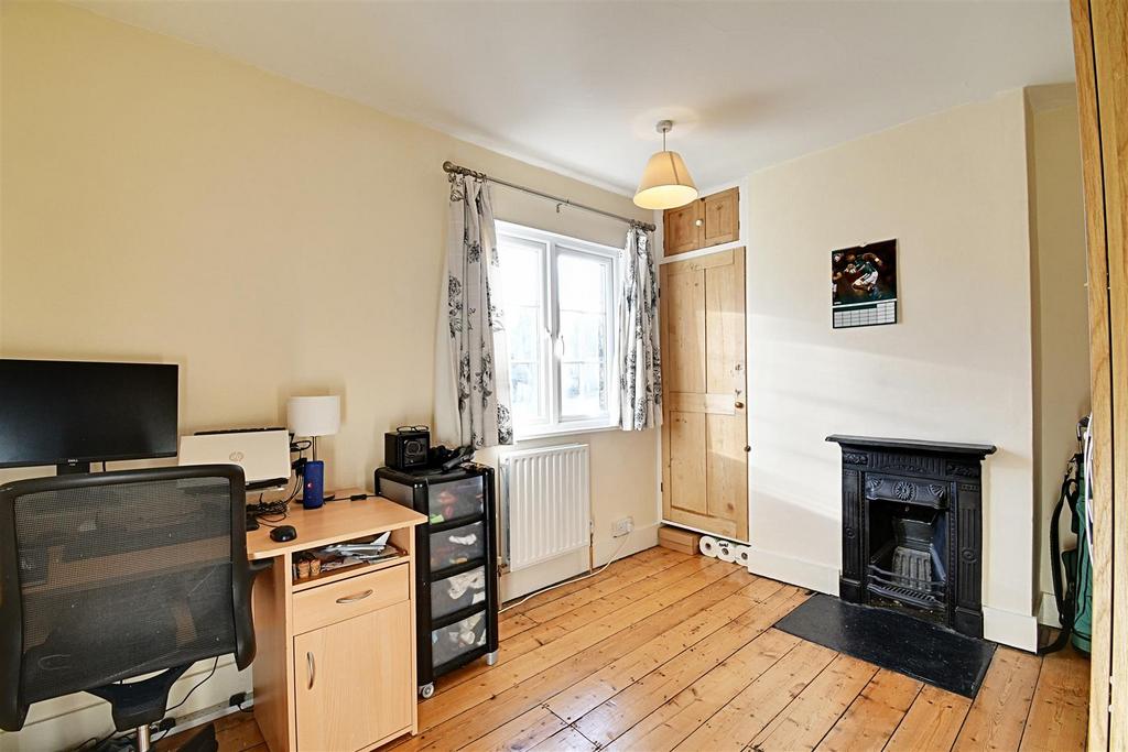 Bedroom 2.jpg