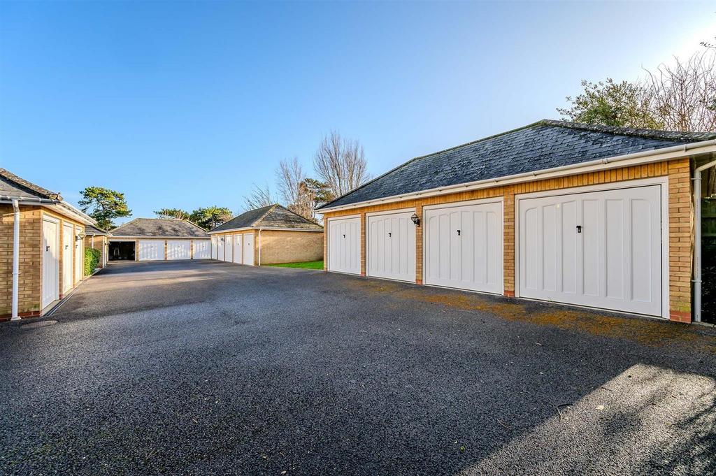 Garage Block