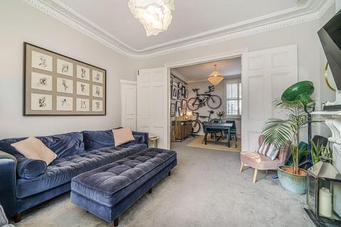 30a Raeburn Street, London, SW2 5QU