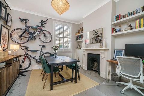 30a Raeburn Street, London, SW2 5QU