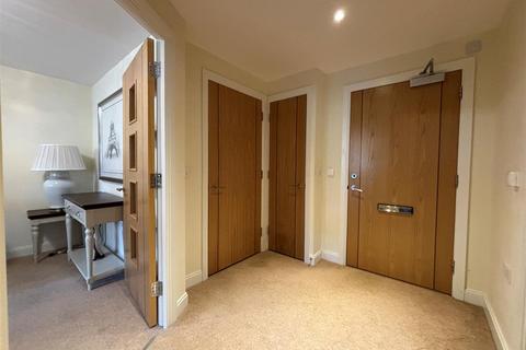 1 bedroom retirement property for sale, Waterford Place, Chippenham SN15