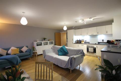2 bedroom apartment for sale, Crossbill Way, Harlow CM17