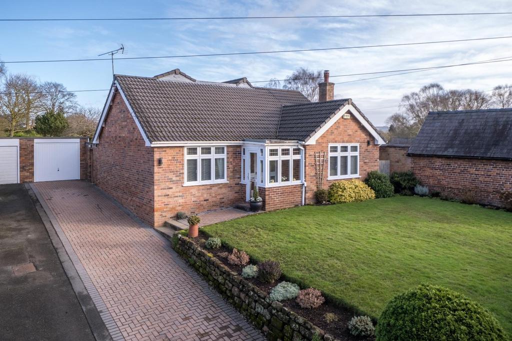Mill Lane, Great Barrow 5 bed detached house for sale £625,000