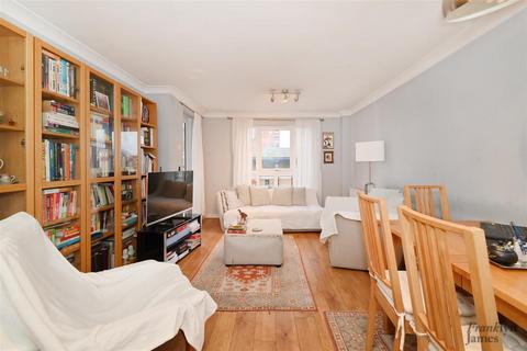 2 bedroom apartment for sale, Galleons View, Stewart Street, London, E14