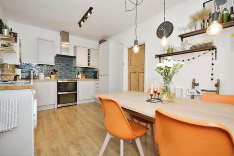 10 Emily Road, Sheffield, S7 1HH