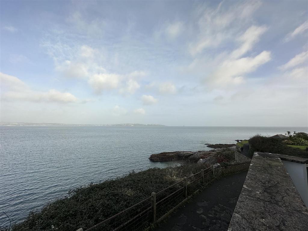 Breakwater Crt Sea View a.jpeg