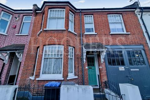 3 bedroom terraced house for sale, Villiers Road, London, NW2