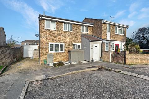 17 Bedford Close, Braintree, CM7 9LN