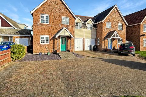 3 bedroom link detached house for sale, Weeley Road, Little Clacton, Clacton-on-Sea, CO16