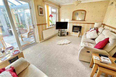8 Barn Close, Upton, Poole, BH16 5RX
