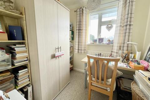 8 Barn Close, Upton, Poole, BH16 5RX