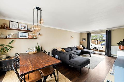 4 bedroom terraced house for sale, Burton Close, Folkestone, CT19
