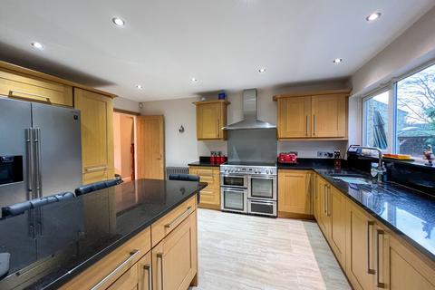 6 bedroom detached house for sale, Station Road, Holmfirth HD9