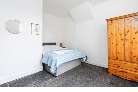 4 bedroom house share to rent - Birmingham B29