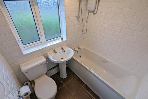 29 Toppham Drive, Sheffield, S8 7NT