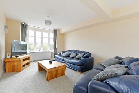 44 Bowshaw, Dronfield, S18 2GB