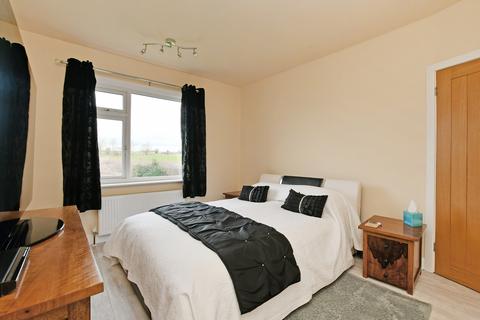44 Bowshaw, Dronfield, S18 2GB