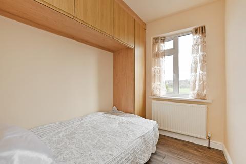 44 Bowshaw, Dronfield, S18 2GB