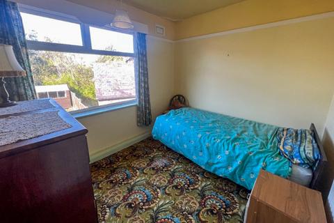 75 Mickley Lane, Sheffield, S17 4HD
