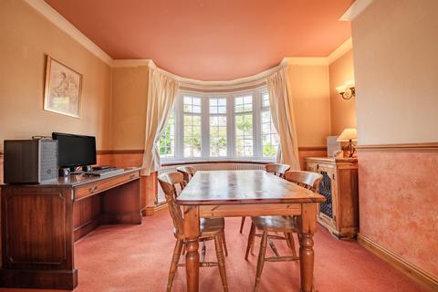 40 Marstone Crescent, Sheffield, S17 4DH