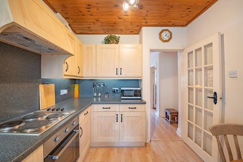 40 Marstone Crescent, Sheffield, S17 4DH